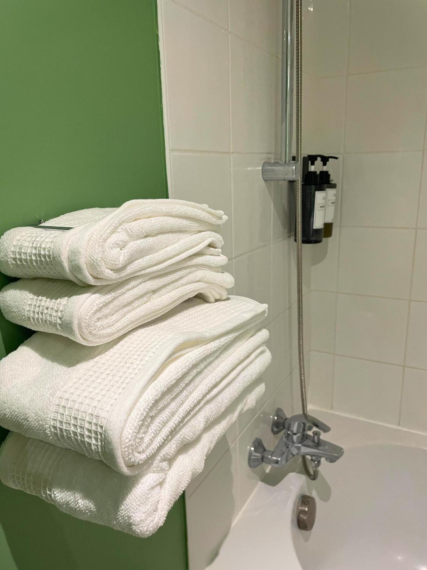 Boudoir - Clim-Wifi-Twin-Gare Apartment Lourdes Bagian luar foto