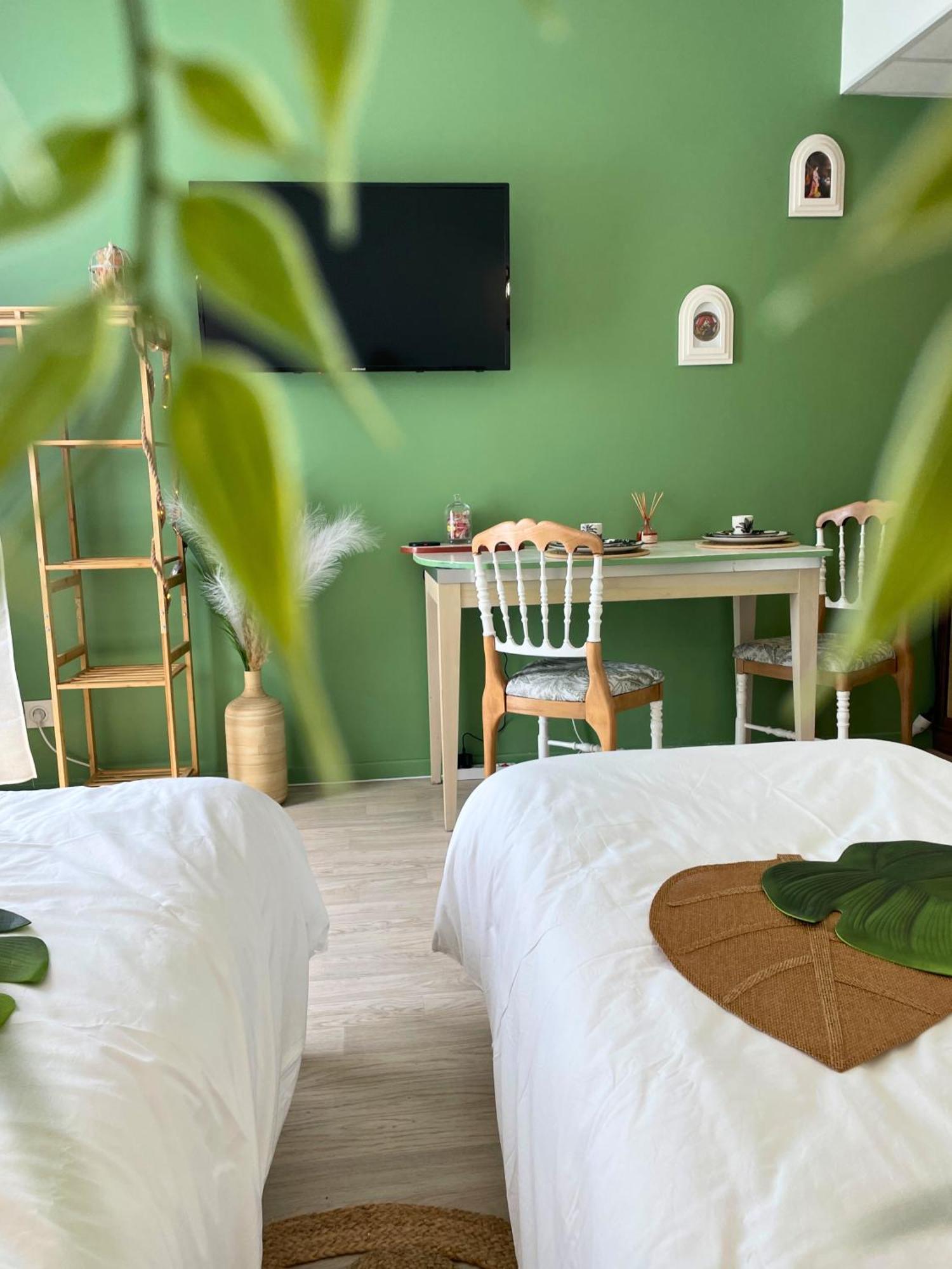 Boudoir - Clim-Wifi-Twin-Gare Apartment Lourdes Bagian luar foto