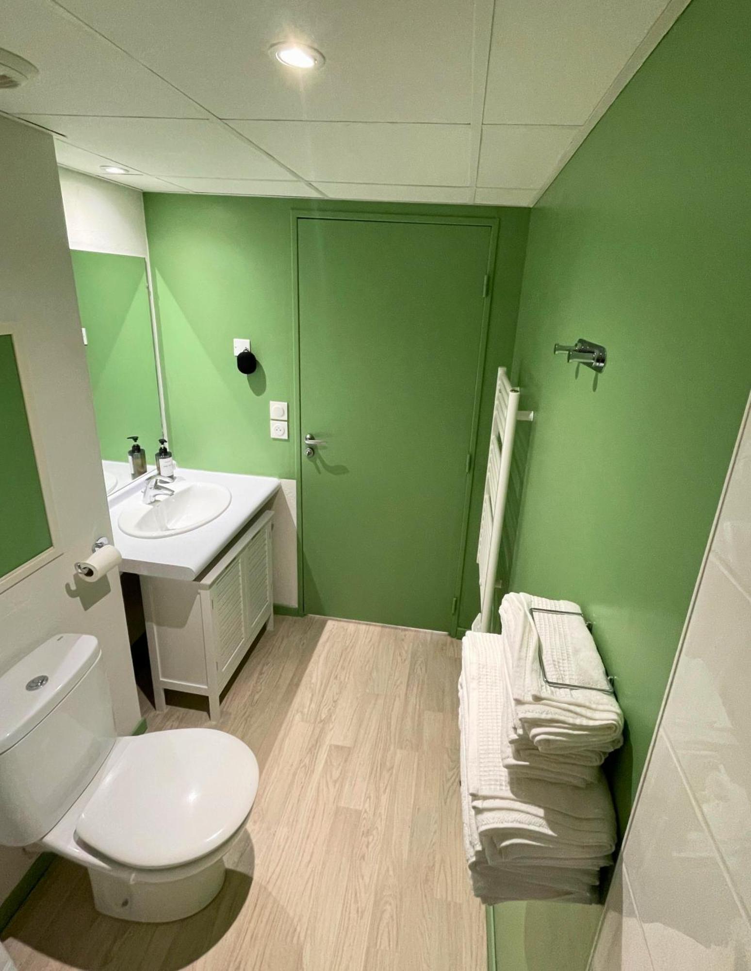 Boudoir - Clim-Wifi-Twin-Gare Apartment Lourdes Bagian luar foto